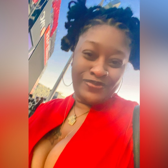 🦋🛍️🧋 TONI IS LIVE 🎉 SHARE SHOW 🎉 - Picture 6 of 8